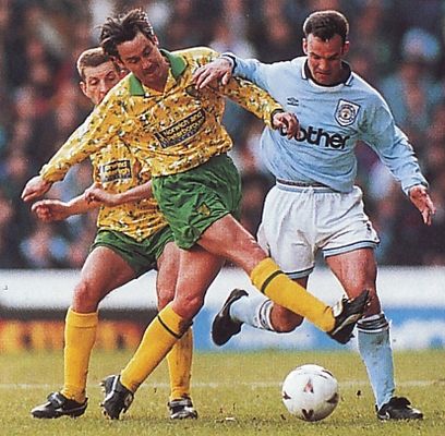 norwich home 1993 to 94 action2