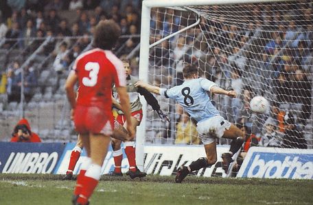 barnsley home 1988 to 89 action