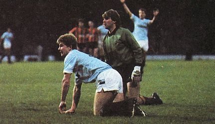 bradford home 1988 to 89 brightwell goal3