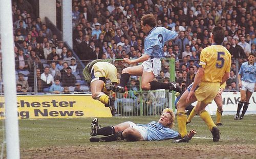 everton home 1989 to 90 action