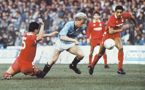 notts forest home 1989 to 90 action