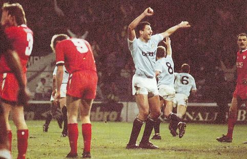 oxford home 1988 to 89 redmond goal