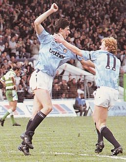 sheff weds home 1989 to 90 quinn goal2