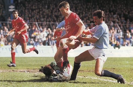 swindon home 1988 to 89 action2