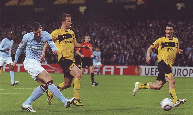 aris home 2010 to 11 dzeko 1st goal