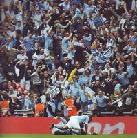 man utd fa cup 2010 to 11 yaya goal4