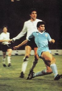 tottenham home 1980 to 81 mackenzie volleyed goal2