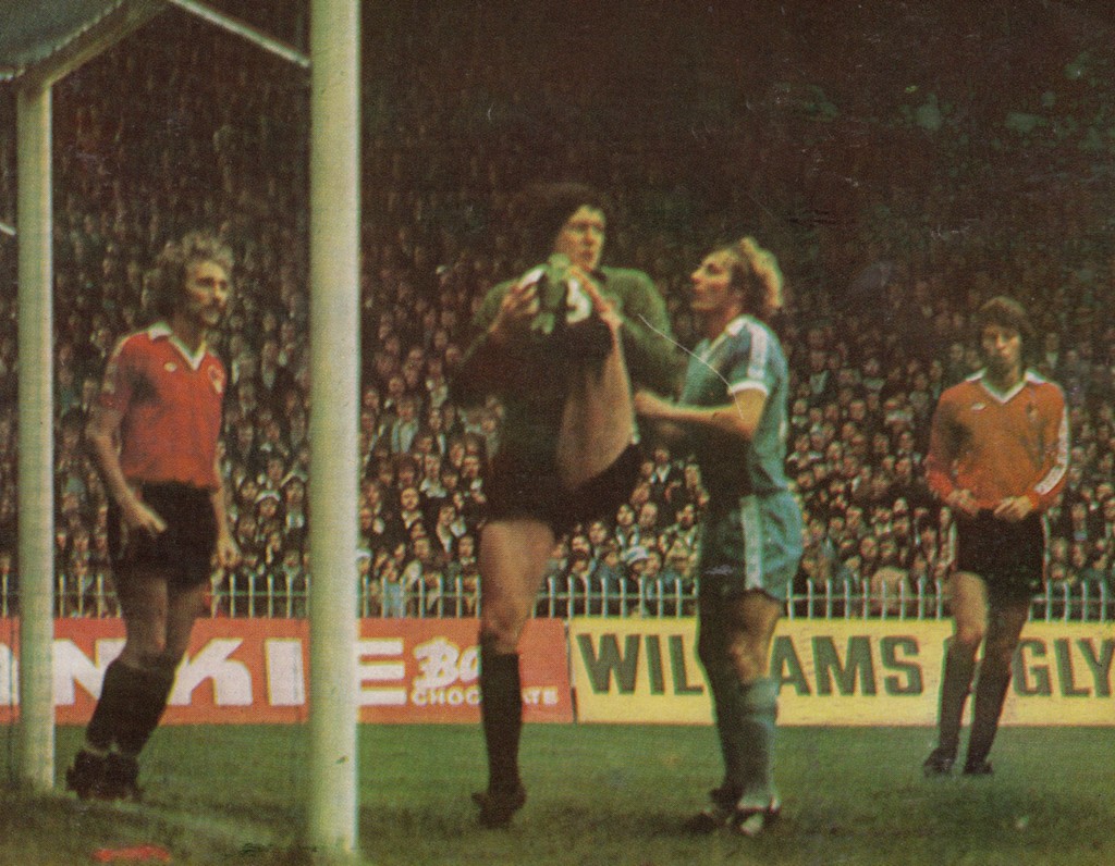 bristol city home 1977 to 78 action3