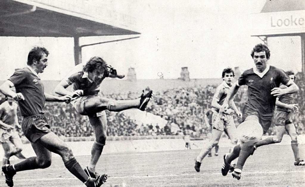 liverpool home 1979 to 80 action8