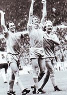 spurs fa cup final 1980 to 81 hutchinson goal3