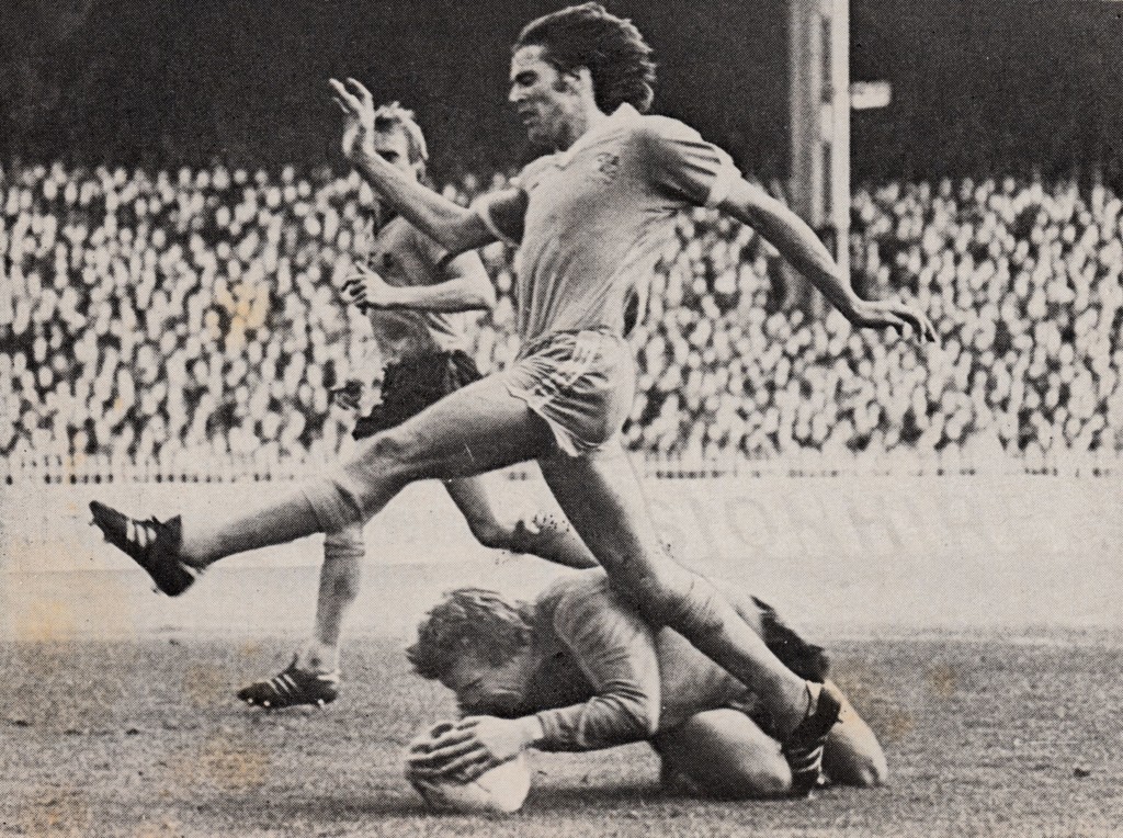 wolves home 1977 to 78 action7