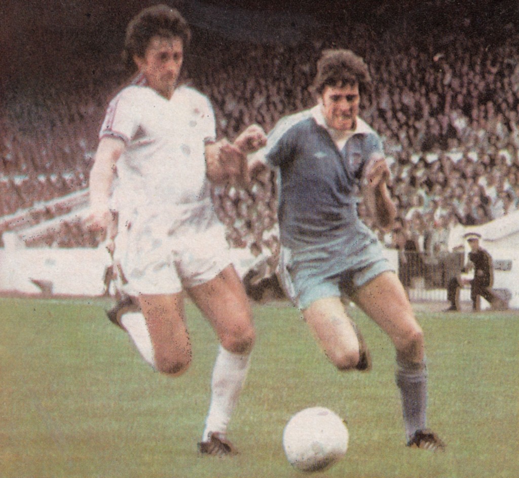 aston villa home 1976 to 77 action7