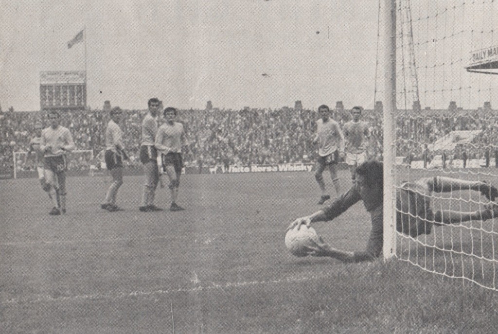 chelsea home 1969 to 70 action5