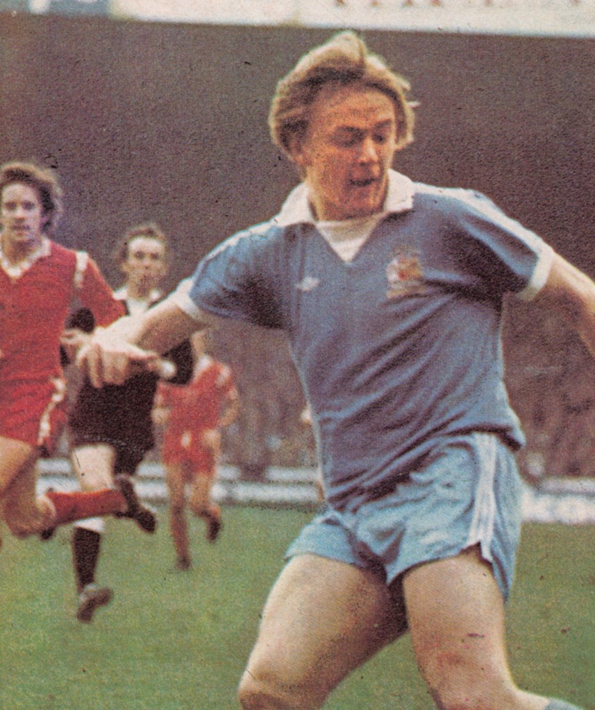 leicester home 1976 to 77 action 12