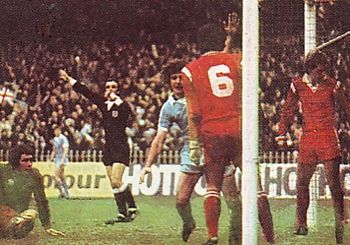 leicester home 1976 to 77 kidd 2nd goal3