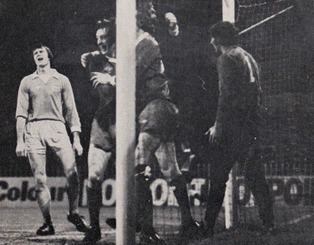 liverpool home 1976 to 77 og 2