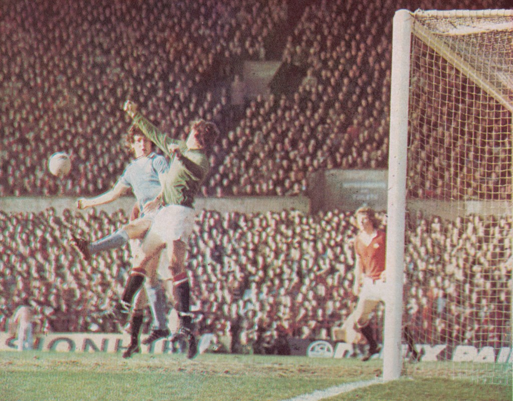 man utd away 1976 to 77 action7