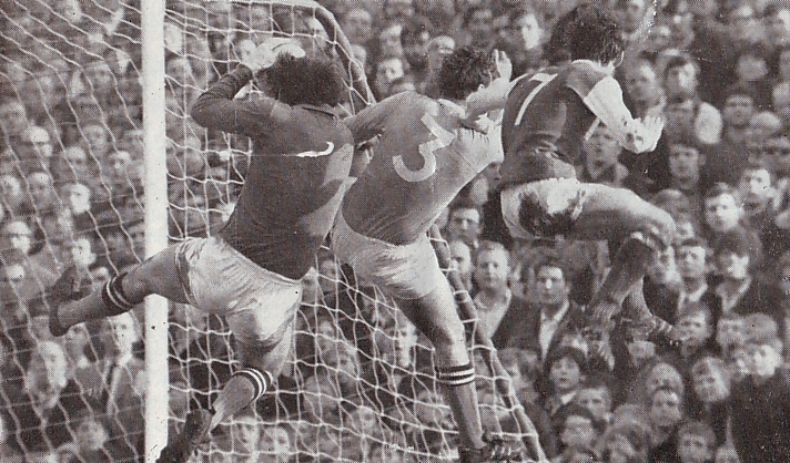 arsenal away 1969 to 70 bell action3