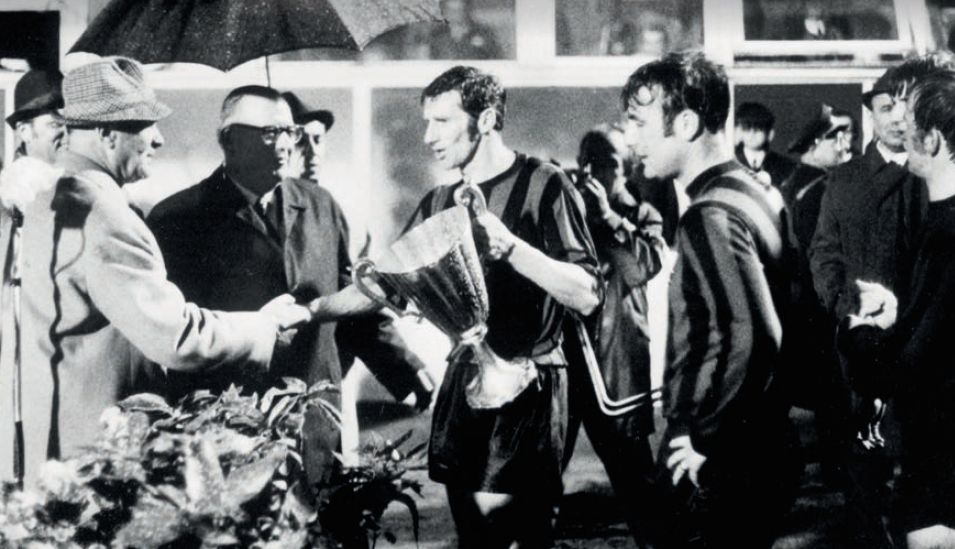 gornik ecwc final trophy3