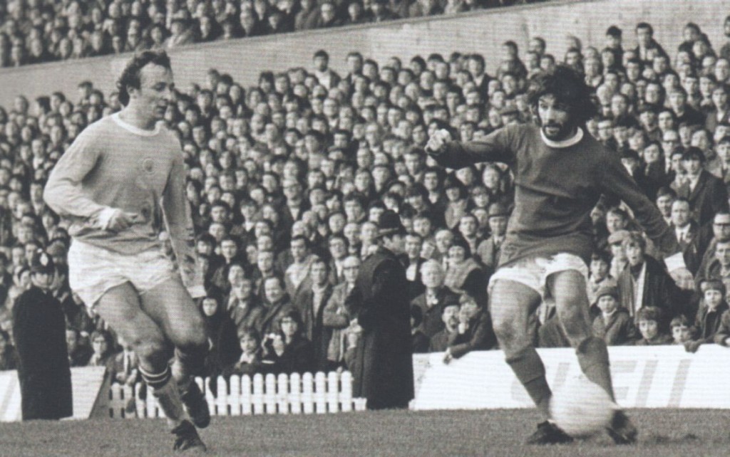 man utd away 1969 to 70 action 4