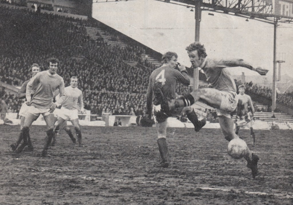 notts forest home 1969 to 70 action 5