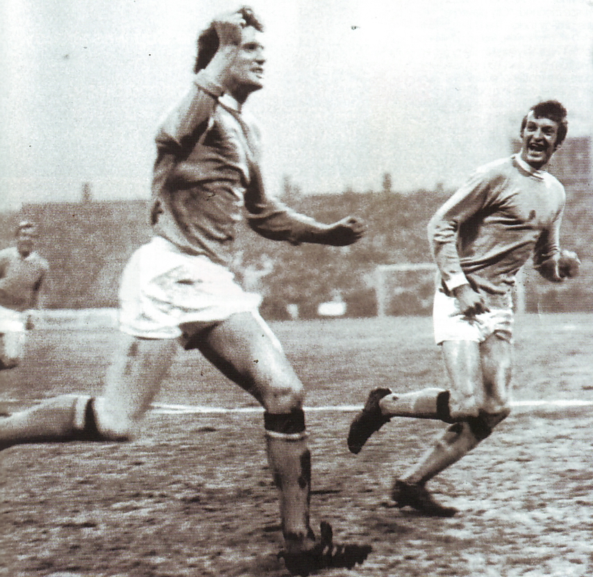 schalke home 1969-70 doyle goal