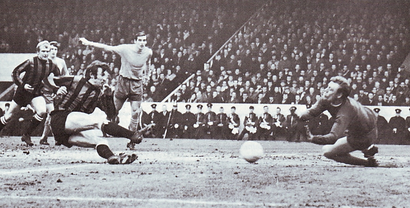 everton fa cup semi 1968 to 69 action