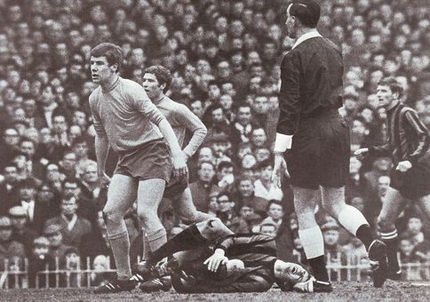 everton fa cup semi 1968 to 69 doyle injury