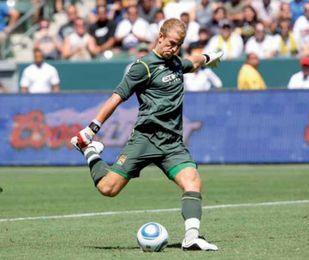 la galaxy 2011 to 12 hart pen goal