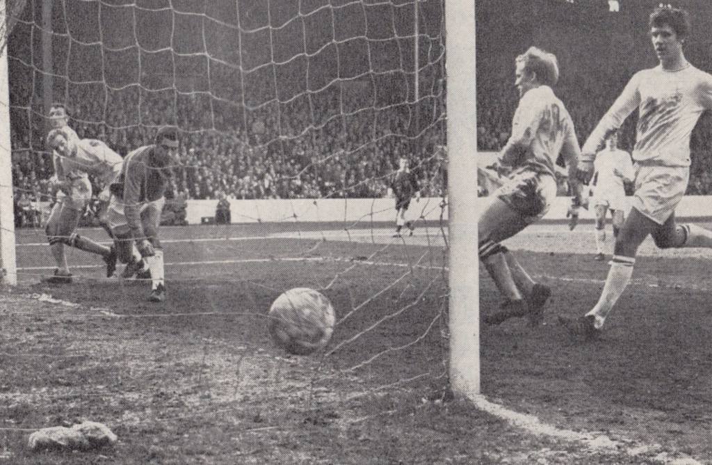 leicester home 1968 to 69 2nd summerbee goal