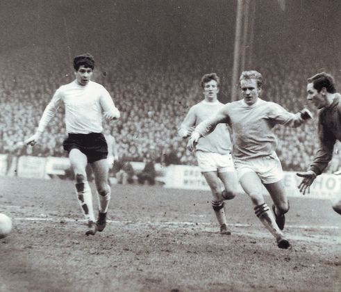 luton home fa cup 1968 to 69 action