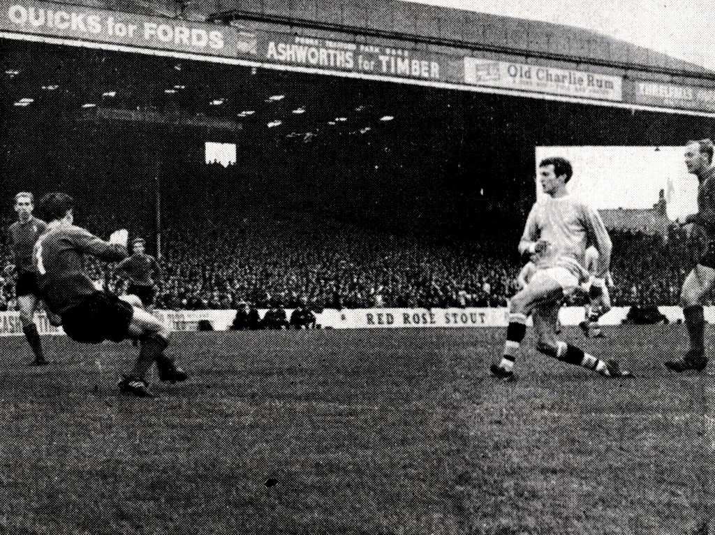 chelsea home 1966 to 67 young goal