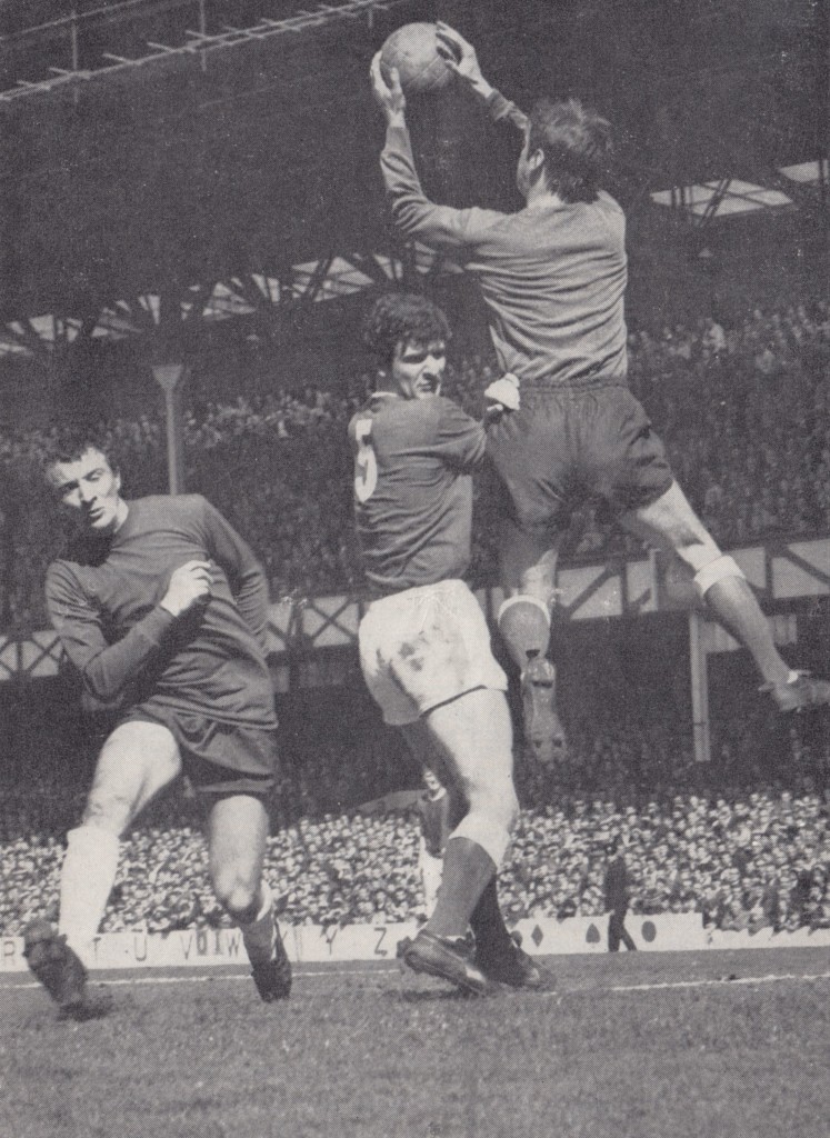everton away 1966 to 67 action2