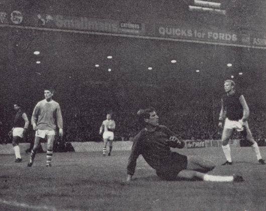 whu home 1966-67 bell goal
