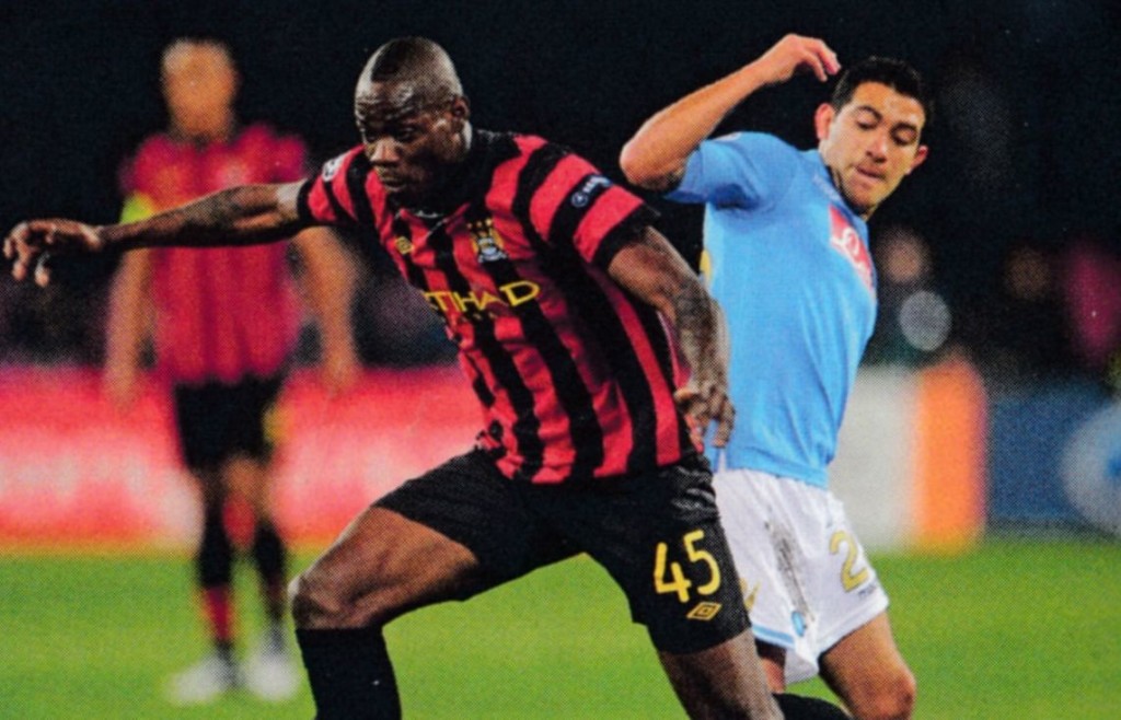 napoli away 2011 to 12 action 4