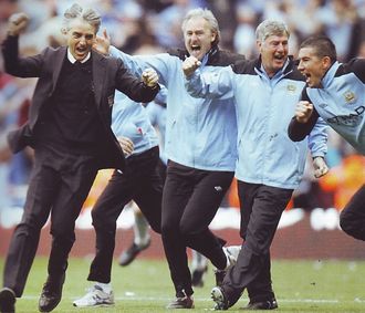 qpr home 2011 to 12 final whistle celeb3