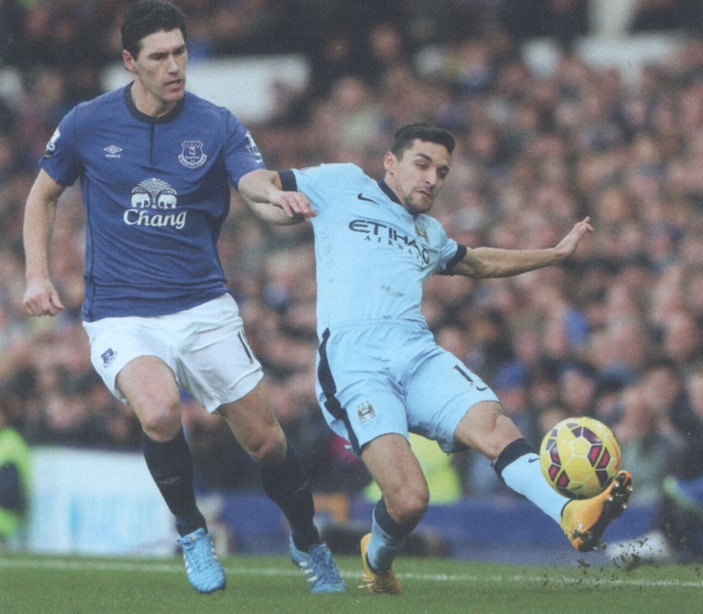 everton away 2014 to 15 action3