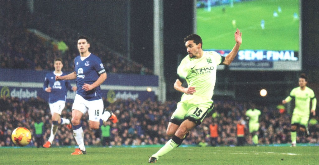 everton cpital one away 2015 to 16 navas goal
