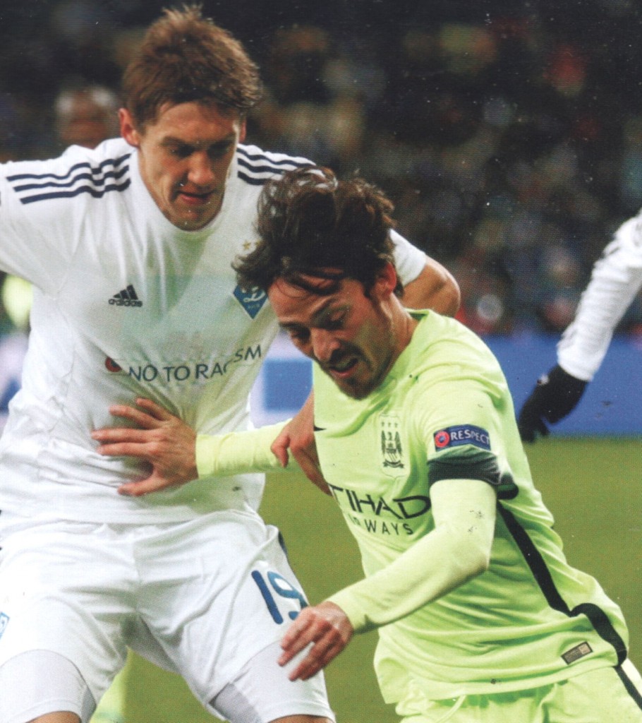 dynamo kiev away 2015 to 16 action