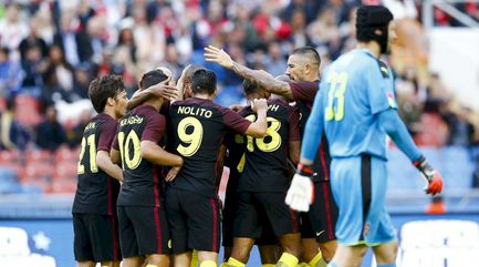 arsenal friendly 2016 to 17 action3