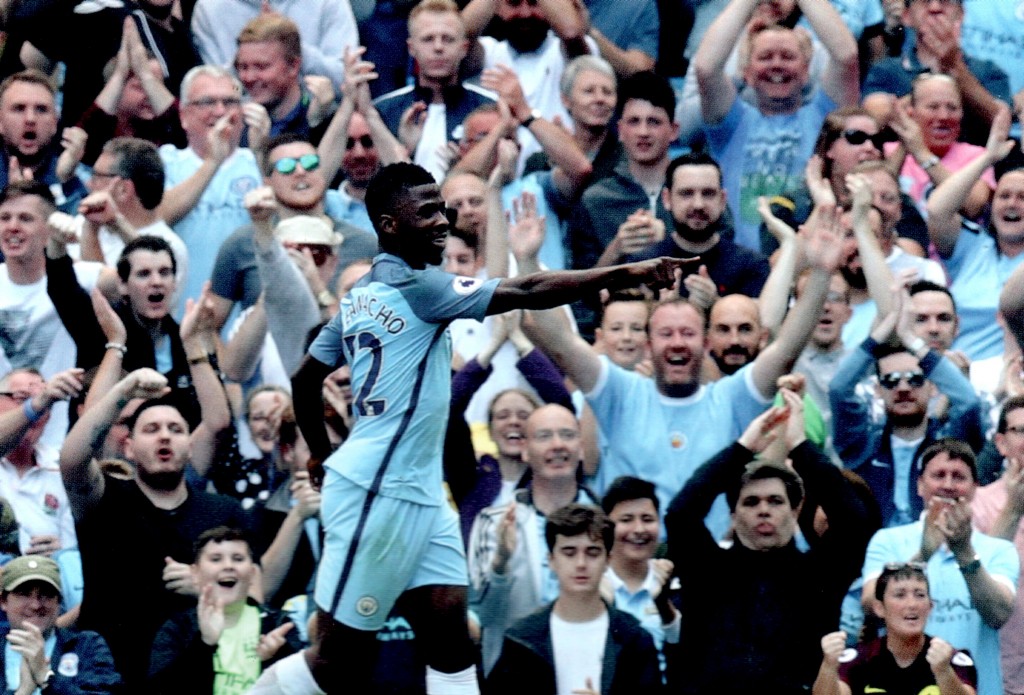 bournmouth home 2016 to 17 Kelechi goal