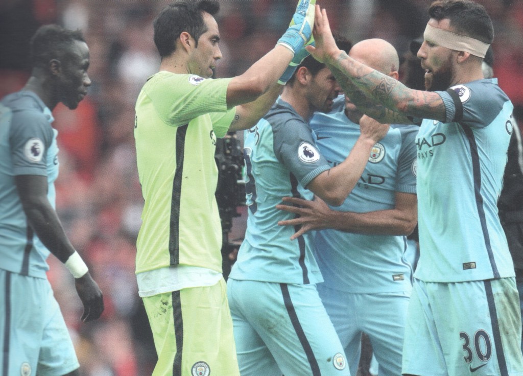 manchester united away 2016 to 17 celebration3