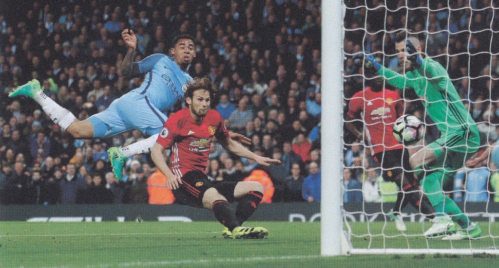 manchester United home 2016 to 17 jesus offside goal