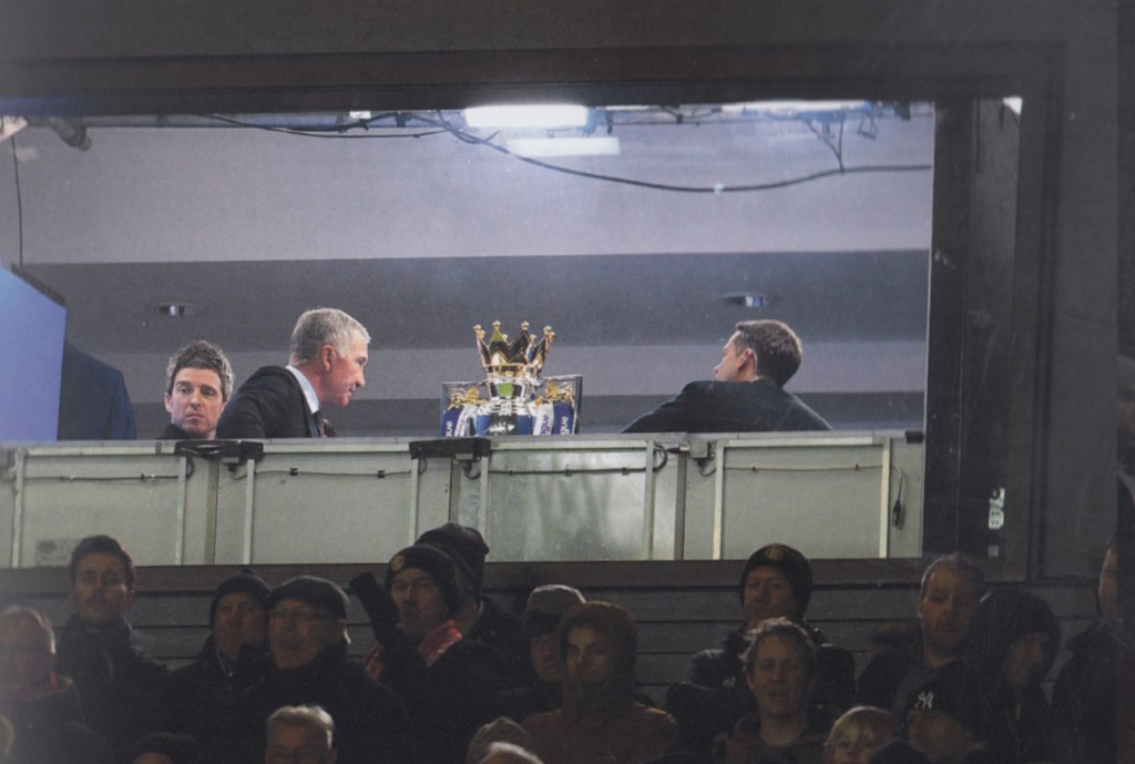 man united away 2017 to 18 noel looks on