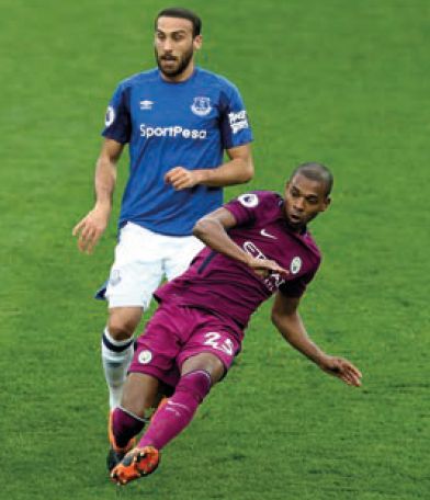 everton away 2017 to 18 action