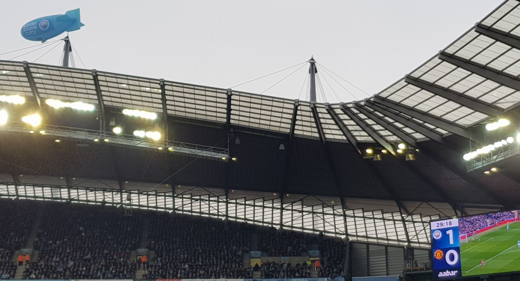 man utd home 2017 to 18 1 nil blimp