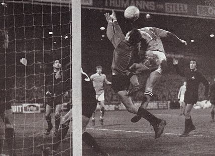 ACADEMICA DE COIMBRA 1969 to 70 action 2