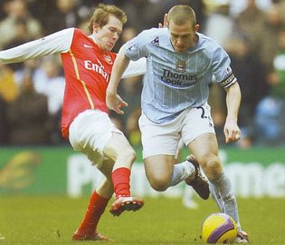 Arsenal home 2007 to 08 actionA