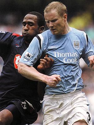 Pompey home 2004 to 05 action1 Pompey home 2004 to 05 action1