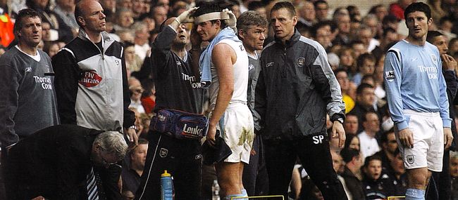 Tottenham away 2004 to 05 barton injury Tottenham away 2004 to 05 barton injury